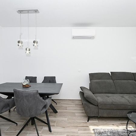 Luxury Apartment White Crystal Kastela Exterior photo