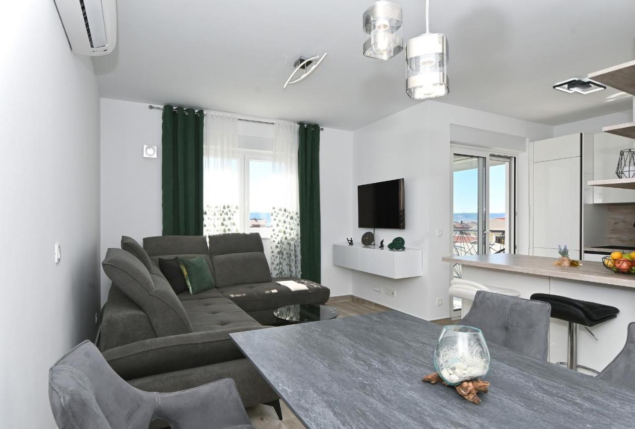 Luxury Apartment White Crystal Kastela Exterior photo