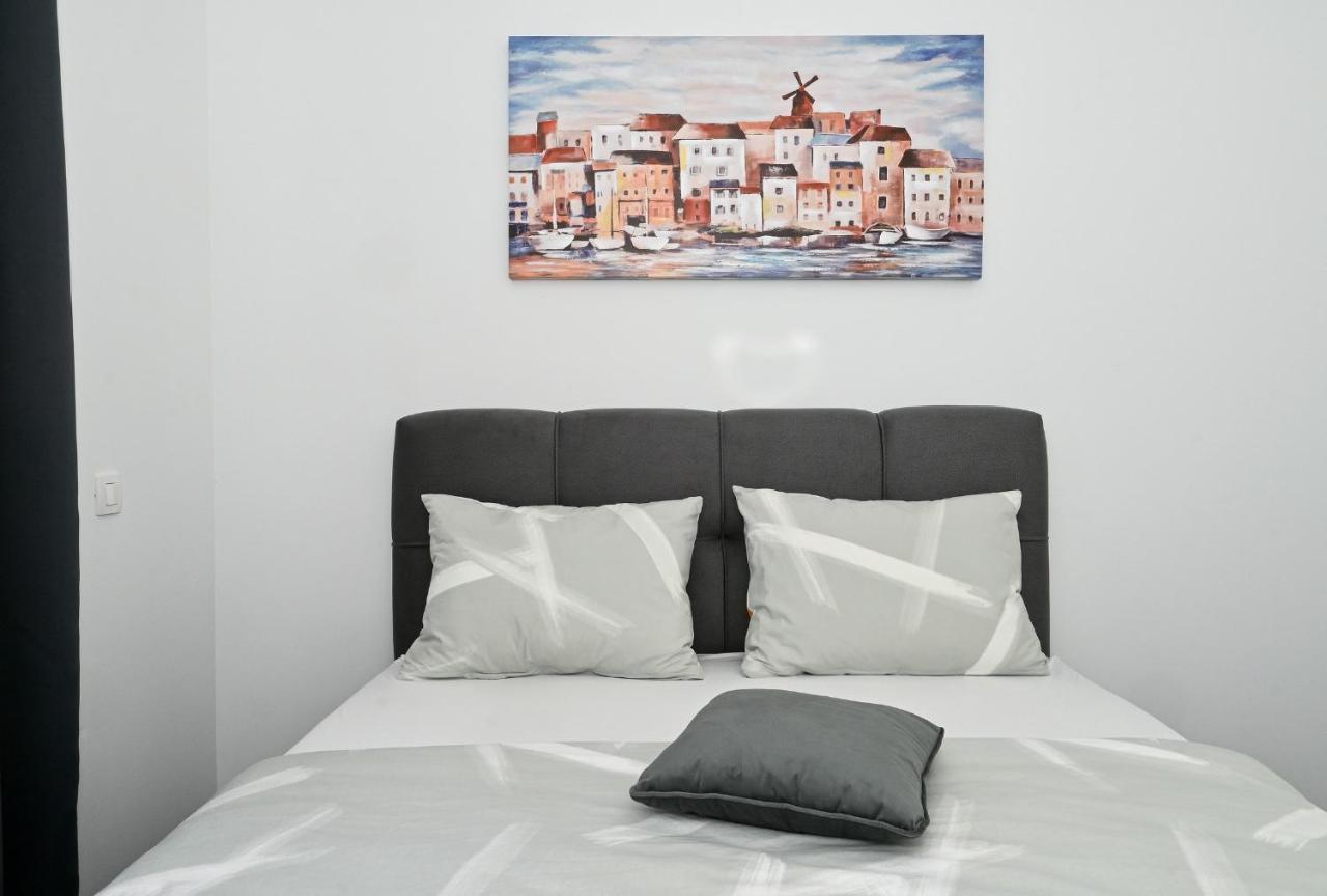 Luxury Apartment White Crystal Kastela Exterior photo